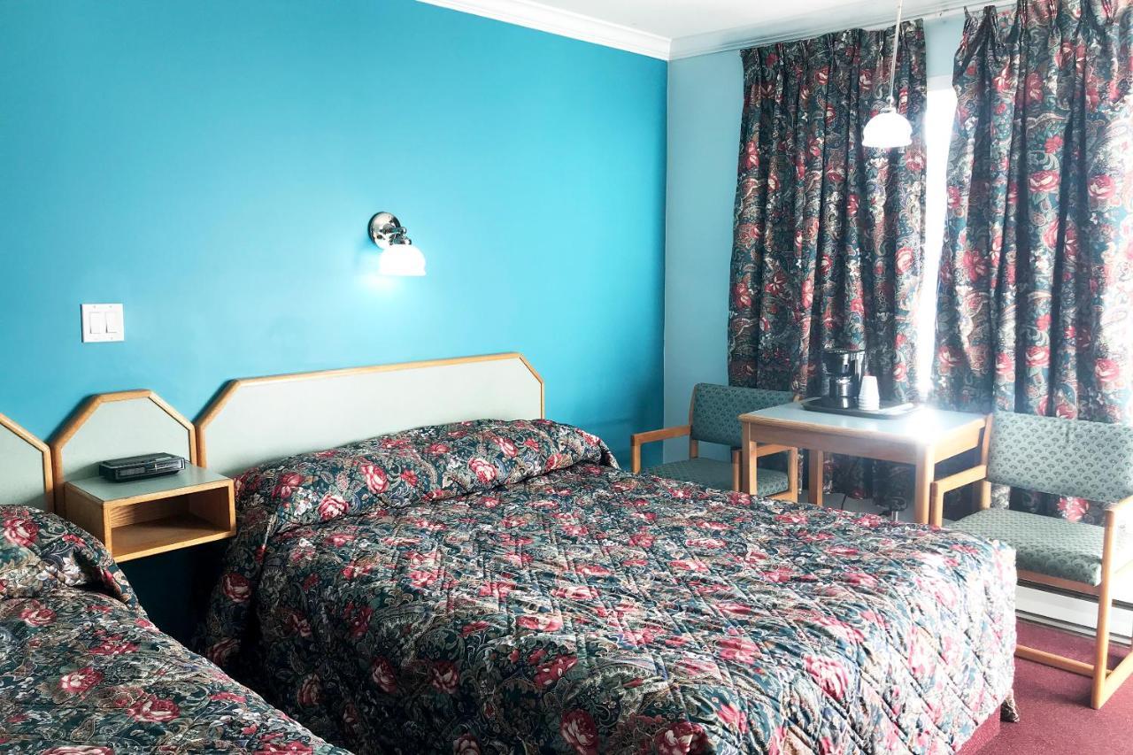 קמלופס Lamplighter Motel מראה חיצוני תמונה