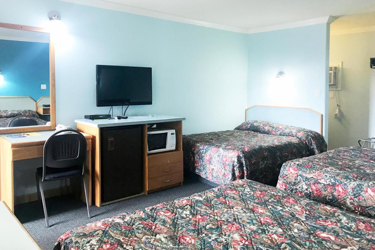 קמלופס Lamplighter Motel מראה חיצוני תמונה