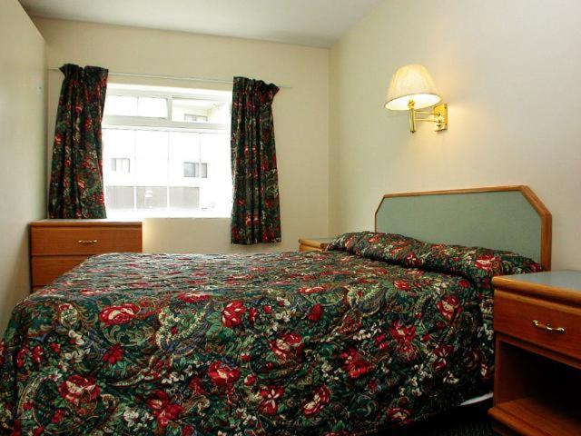 קמלופס Lamplighter Motel מראה חיצוני תמונה